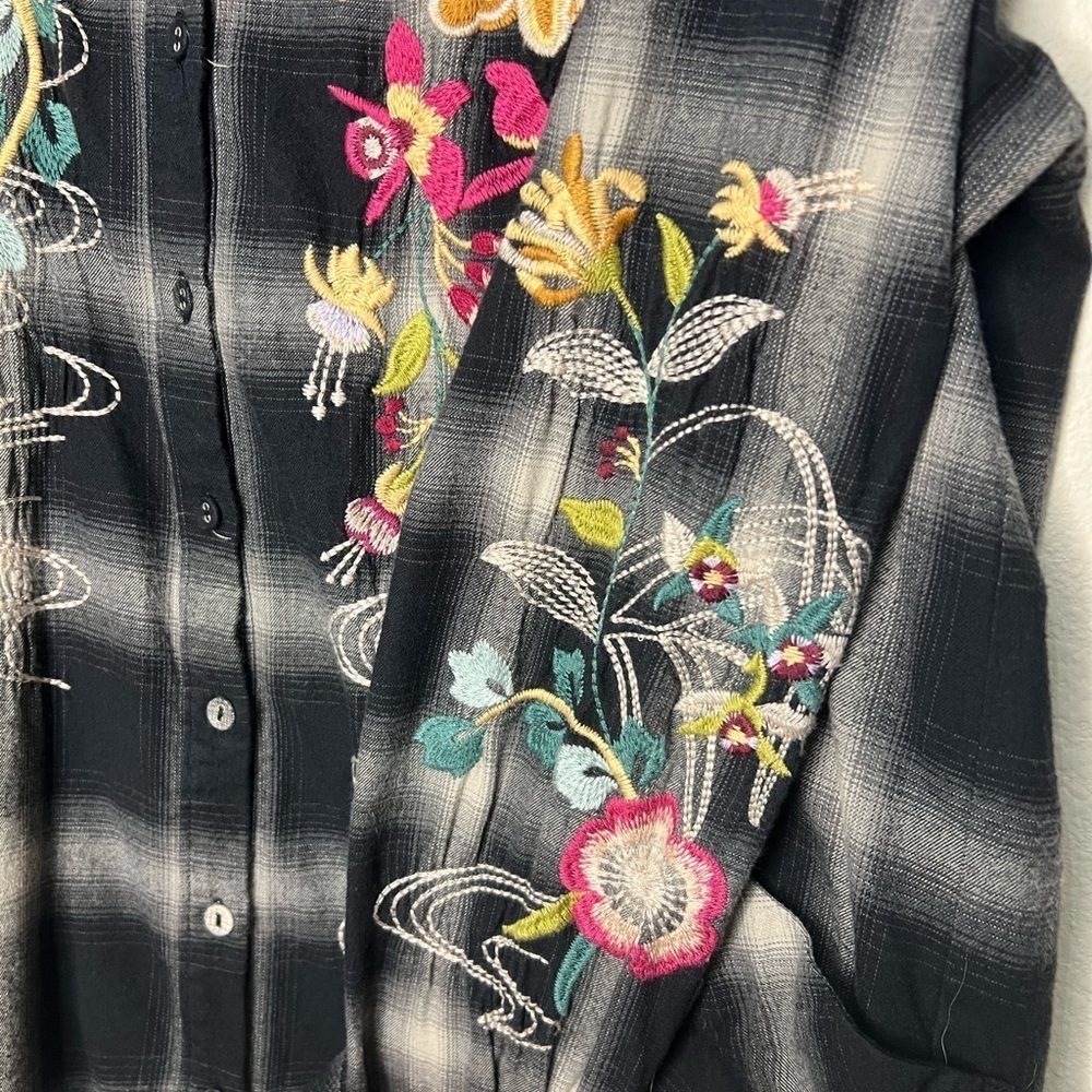 Johnny Was Lani Painters Smock Tunic Retails 260.00 View 6